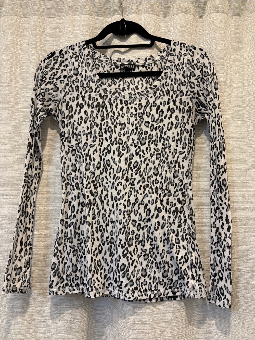 Small Express Black Gray & White Leopard Print Long Sleeve Top